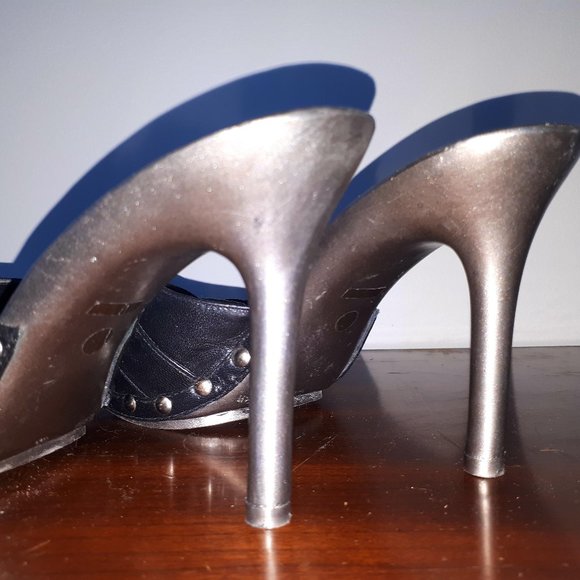 Сlogs - Picture 5 of 5